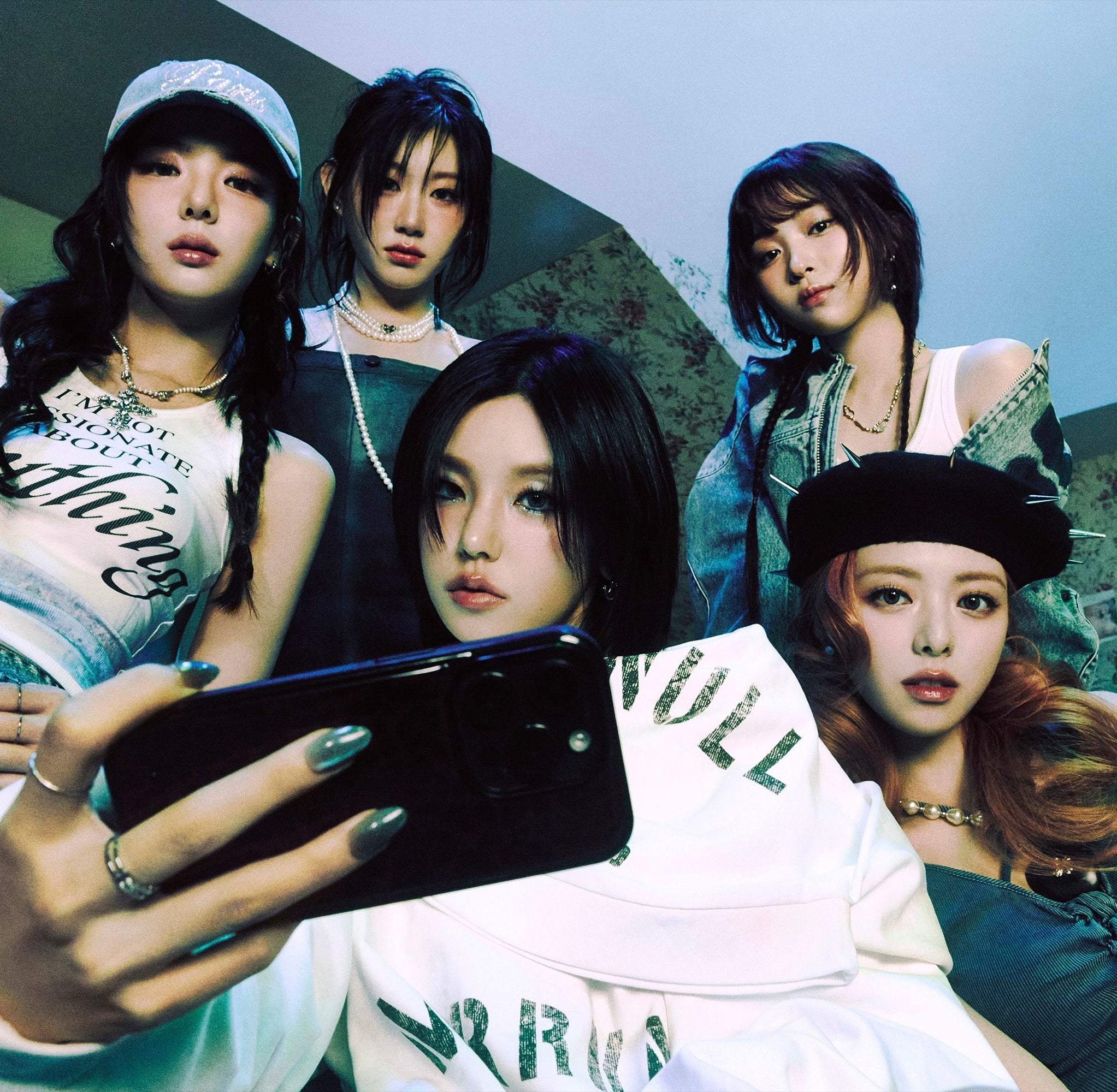 ITZY • Girls Will Be Girls (BINDER Ver.)