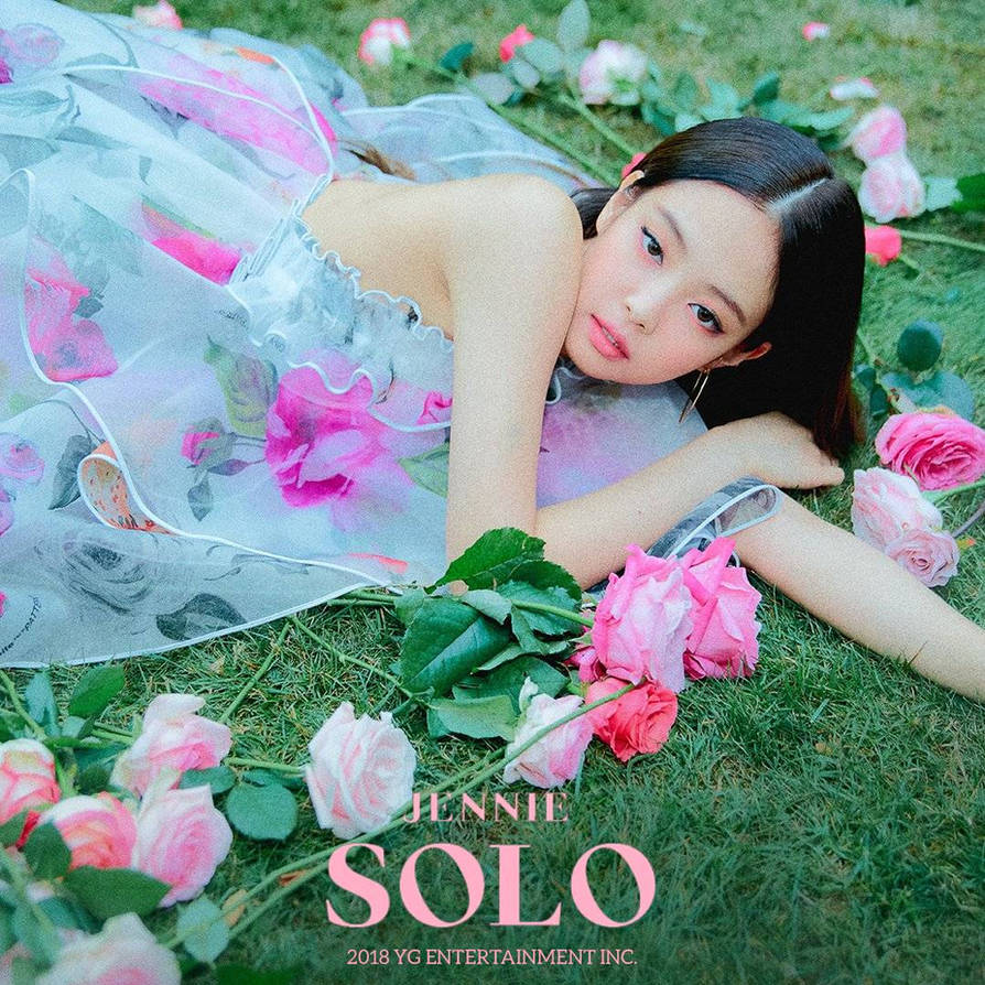 Jennie • SOLO – Kpop Moon